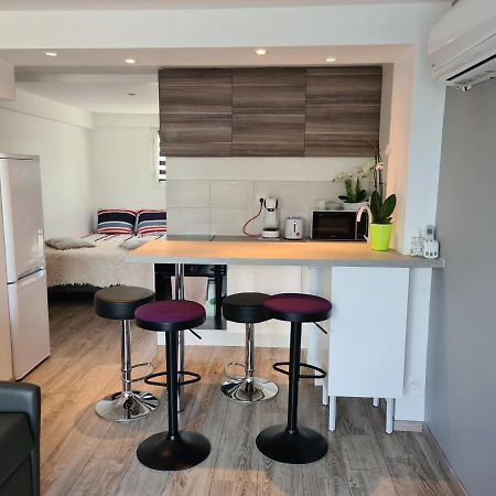 Spacieux Studio Dans Le Beaujolais Saint-Georges-de-Reneins ภายนอก รูปภาพ