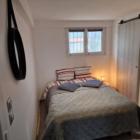 Spacieux Studio Dans Le Beaujolais Saint-Georges-de-Reneins ภายนอก รูปภาพ