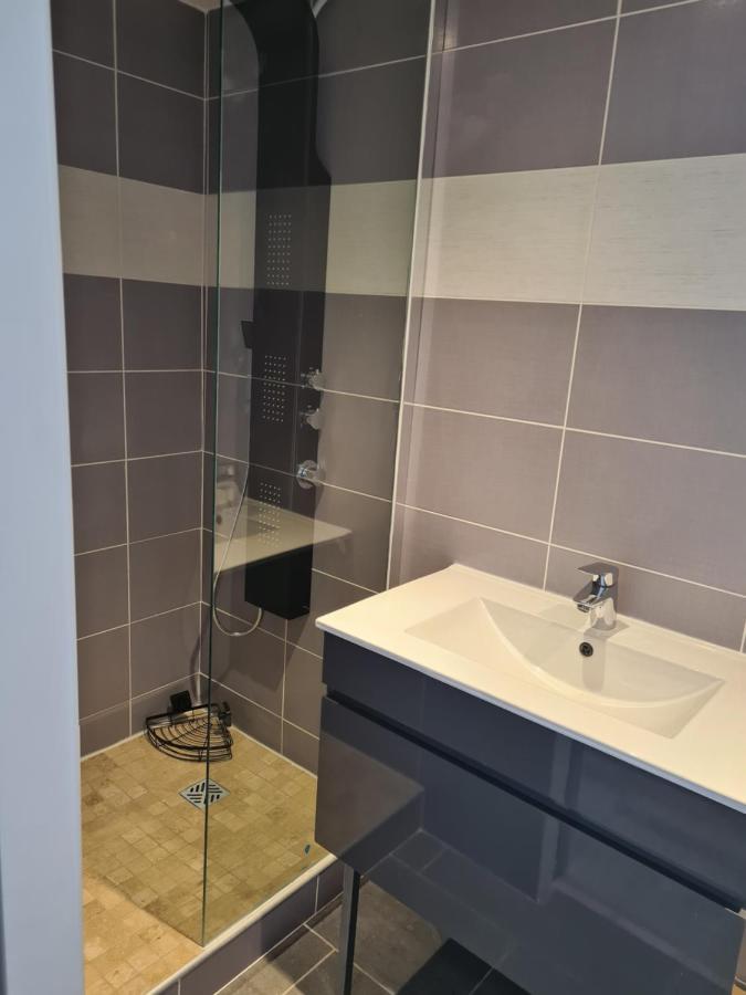 Spacieux Studio Dans Le Beaujolais Saint-Georges-de-Reneins ภายนอก รูปภาพ
