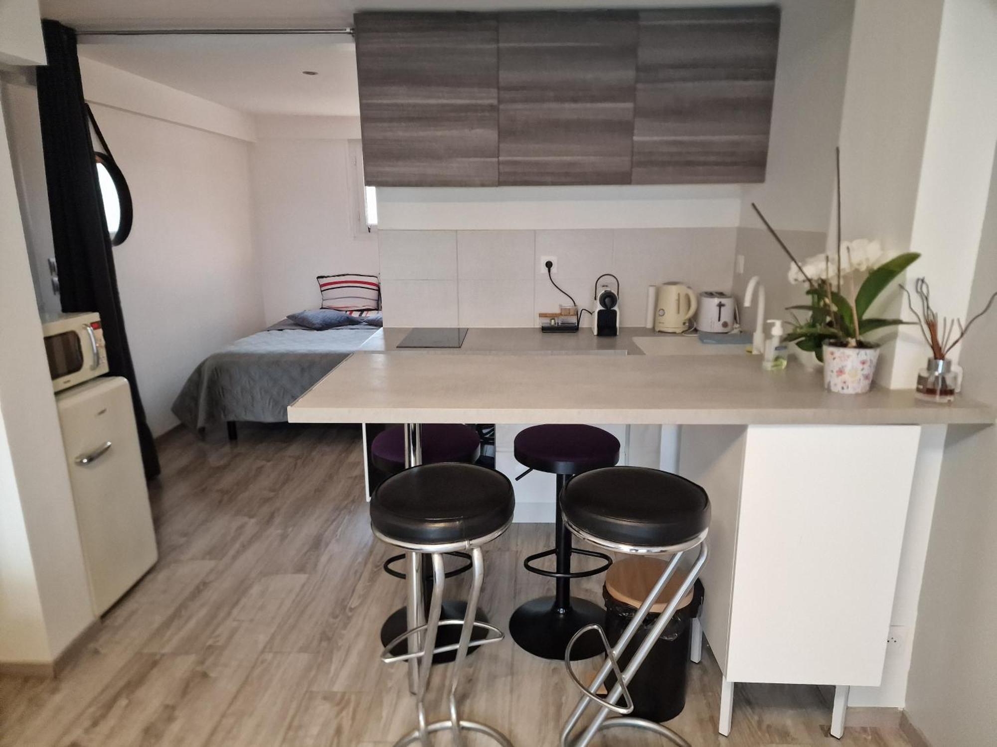 Spacieux Studio Dans Le Beaujolais Saint-Georges-de-Reneins ภายนอก รูปภาพ